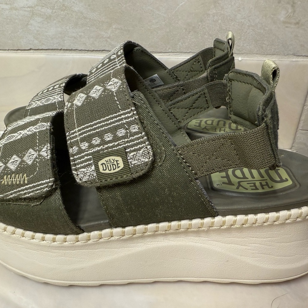 hey dude platform sandals